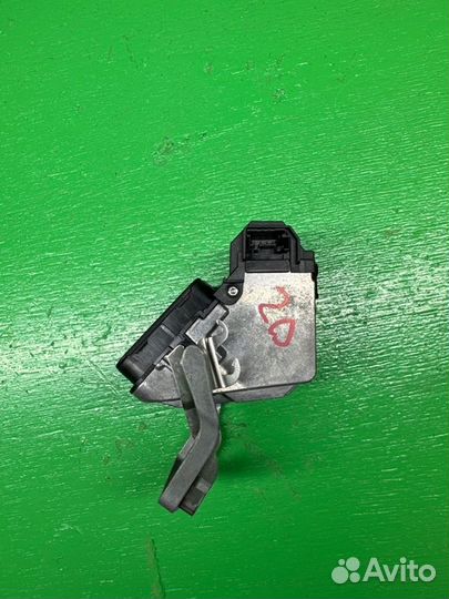 Камера переднего вида Mitsubishi Outlander GF8W