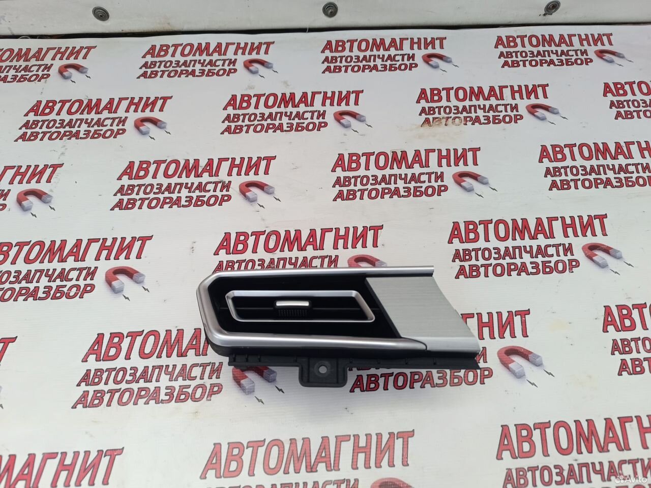 Дефлектор воздуховод левый Jac J7