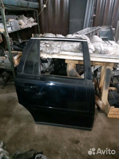 Volvo XC90 задняя правая дверь