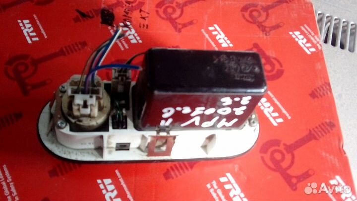 Блок управления климатом печкой задний на mazda MP