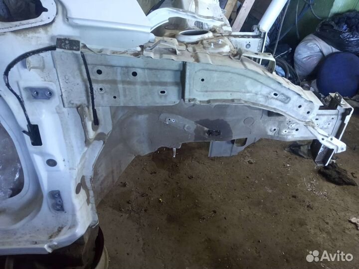 Четверть передняя правая Kia Cerato 3 YD