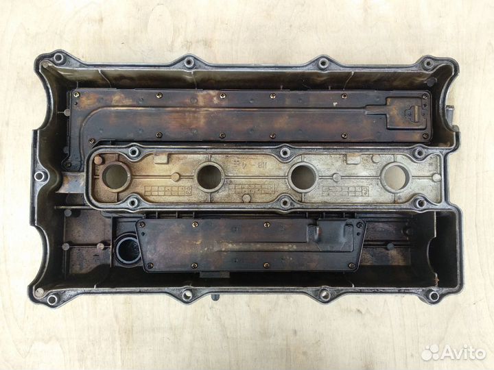 Клапанная крышка Kia Sportage 1