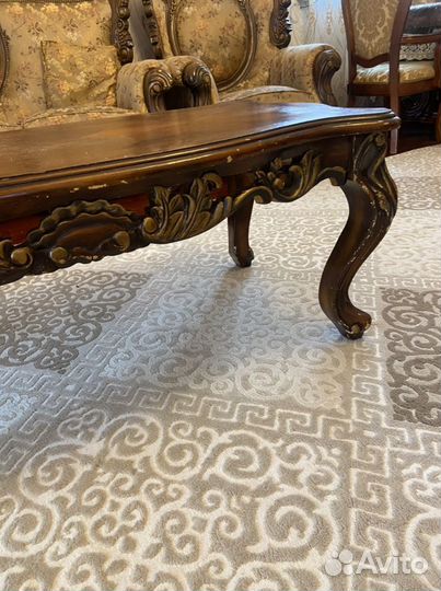 Журнальный стол