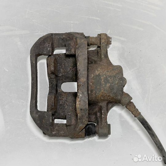 Суппорт передний Renault Kangoo