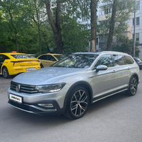 Volkswagen Passat 2.0 AMT, 2019, 158 000 км, с пробегом, цена 2 730 000 руб.