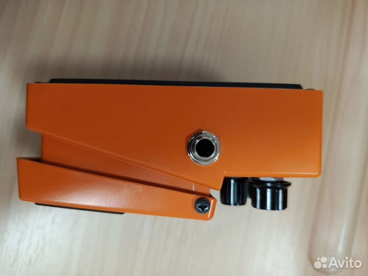 Педаль перегруза boss-ds1