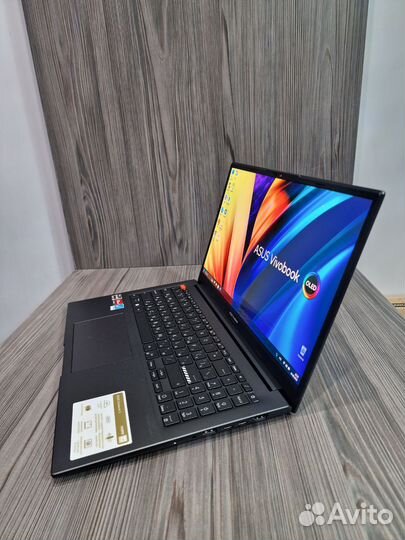 Обалденный Asus с oled экраном