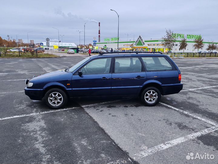 Volkswagen Passat 1.6 МТ, 1995, 295 000 км