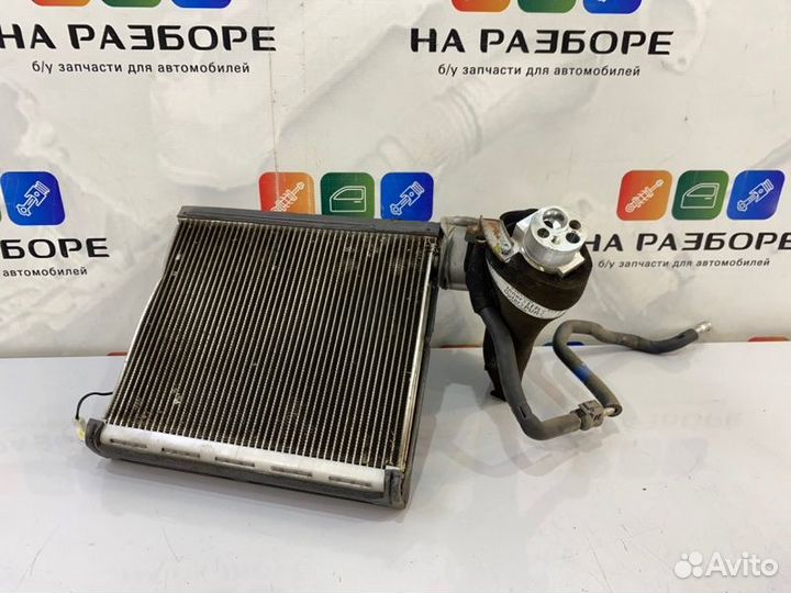 Радиатор кондиционера Toyota Land Cruiser 200