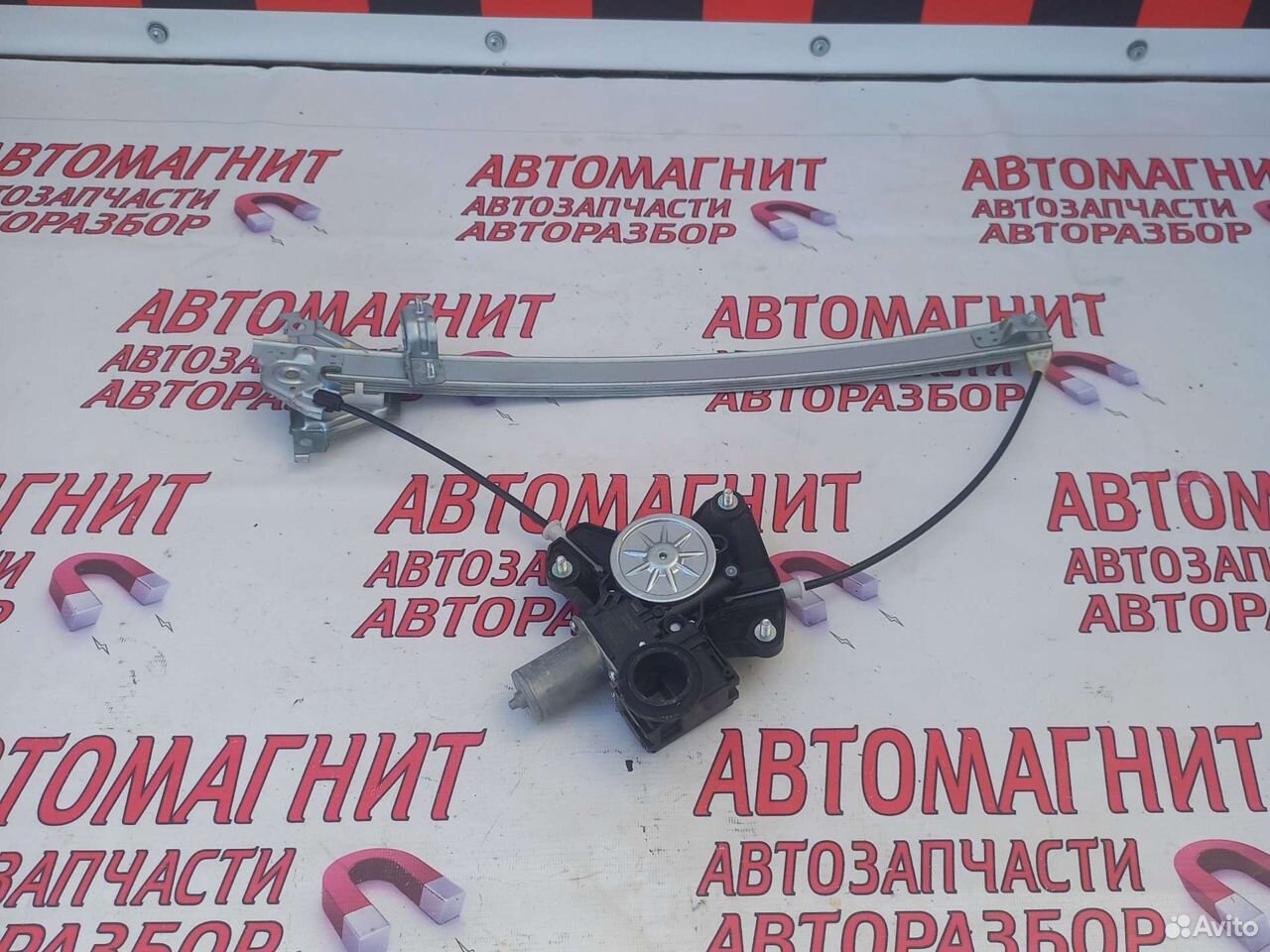 Стеклоподьемник задний правый Тойота Рав 4 50