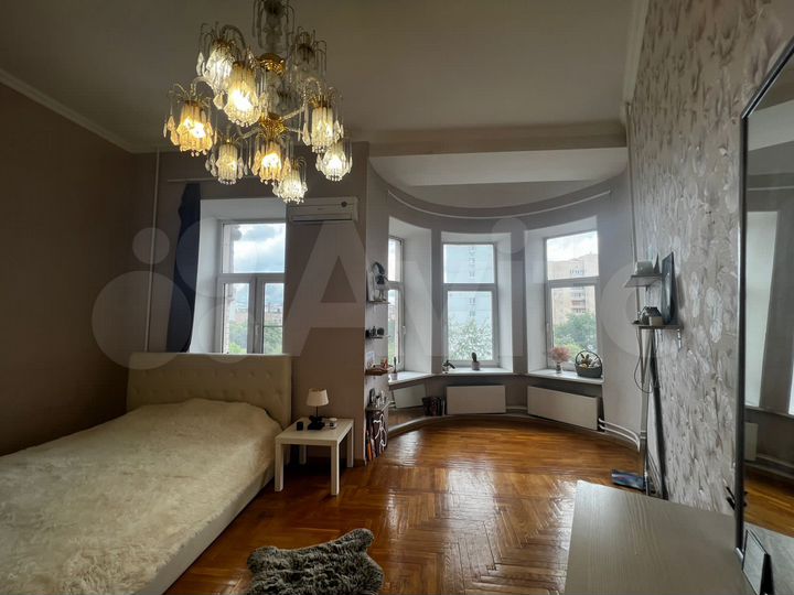 Комната 19 м² в 5-к., 5/6 эт.