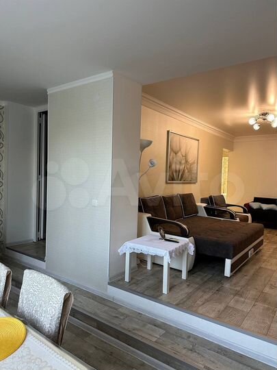 3-к. квартира, 72 м², 2/4 эт.