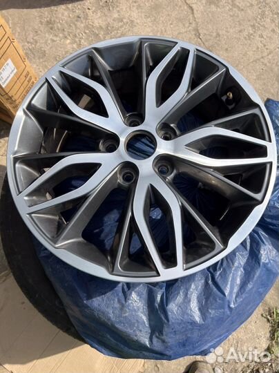 Диск оригинал Kia k5 R17