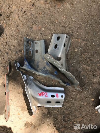 Крепление кронштейн под радиаторы поло