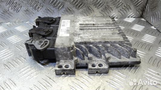 Блок управления двс renault megane 3 (9SV09PC01)