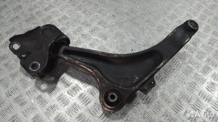 Б/У Б/У Рычаг передний правый Из Японии. 31340127