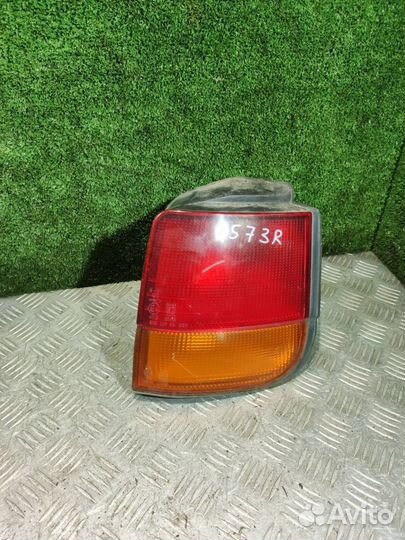 Фонарь Mitsubishi Space Runner (1991-1999)