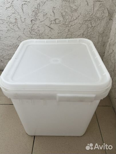 Контейнер пластиковый пищевой