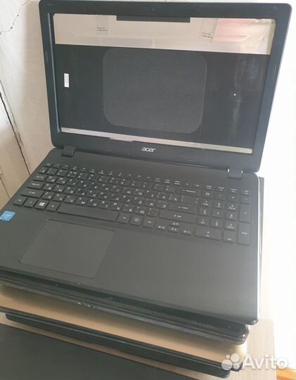 Ноутбук на запчасти (корпус)