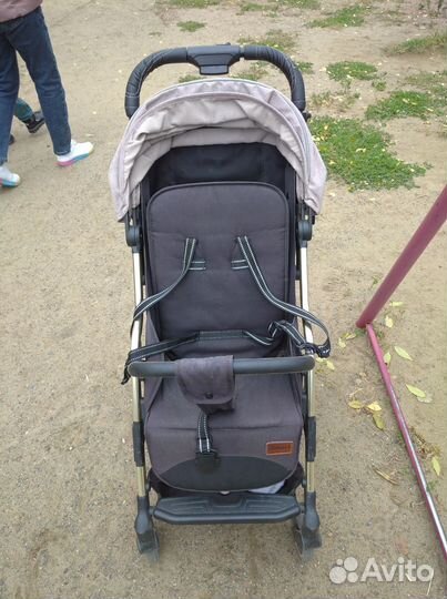 Прогулочная коляска carello