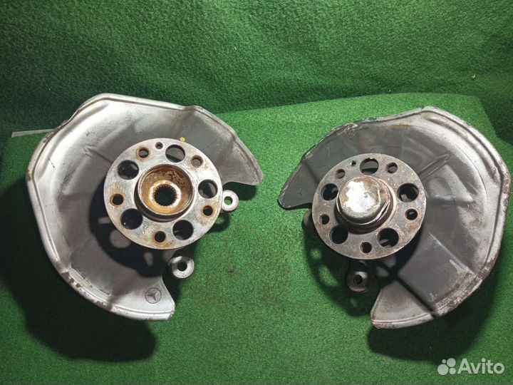 Поворотный кулак (цапфа) на Мерседес w169 w245