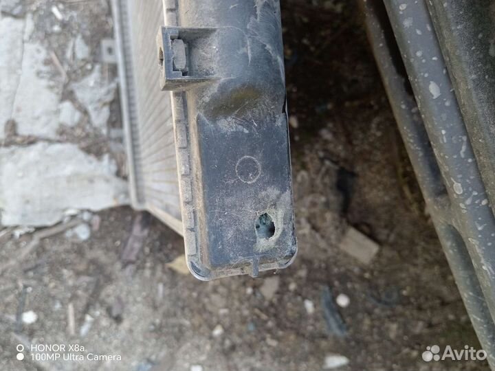 Радиатор на лансер9