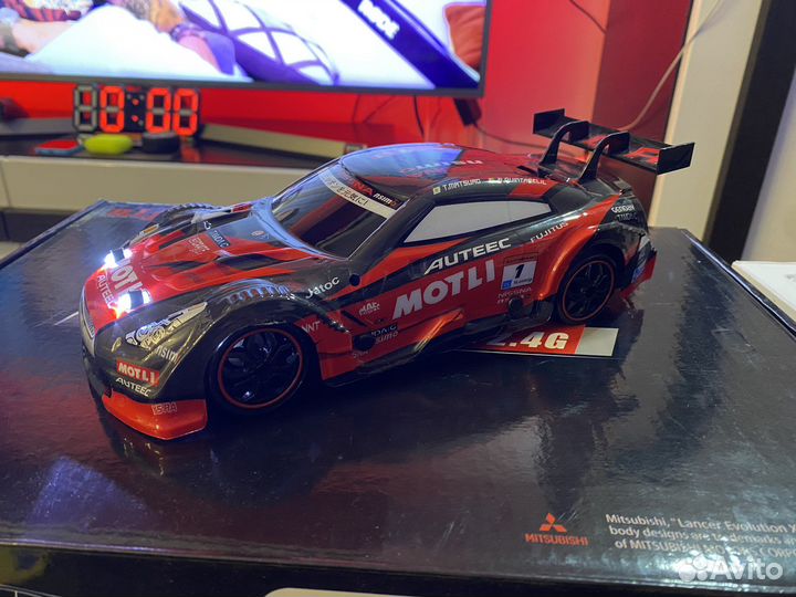 Машинка GTR на радиоуправлении для дрифта