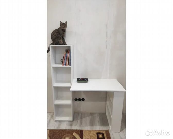 Письменный стол