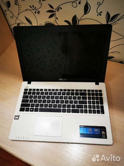 Ноутбук asus