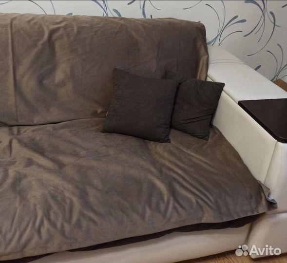 Комплект подушек 2 шт новые