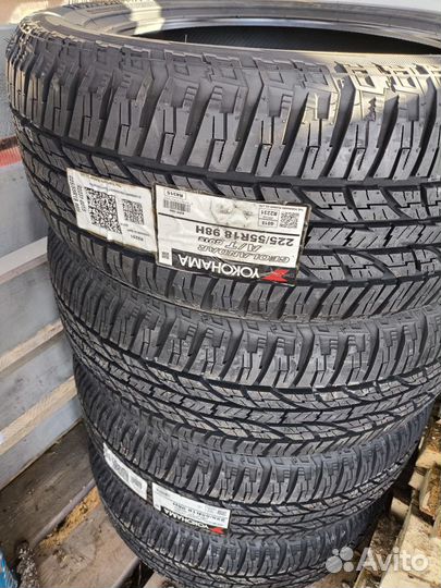 Yokohama Geolandar A/T G015 275/55 R20 117H