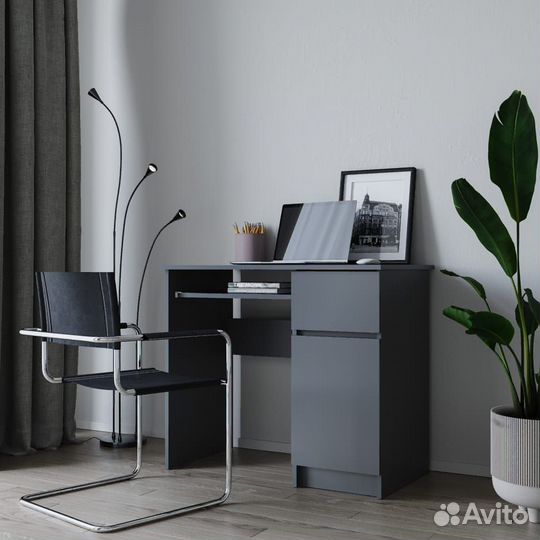 Компьютерный стол IKEA