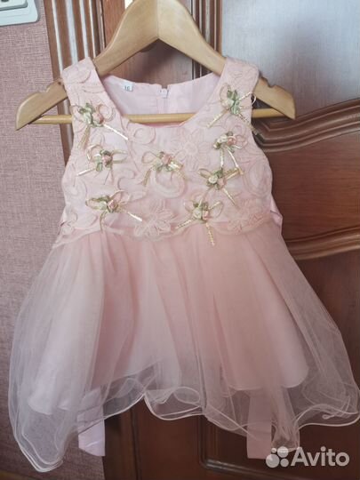 Платье праздничное