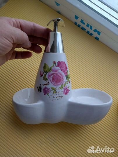 Диспенсер для мыла или фейри