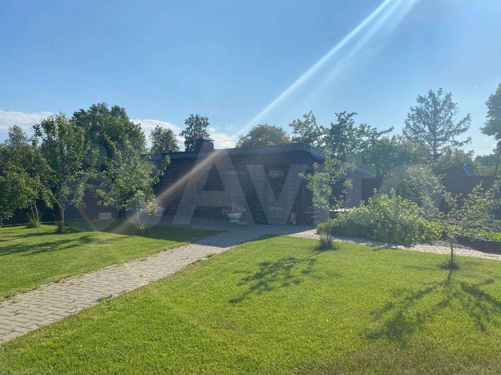 Коттедж 165 м² на участке 12 сот.