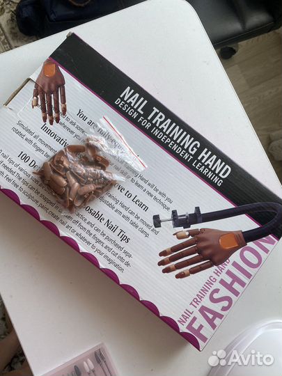 Тренировочная рука для маникюра