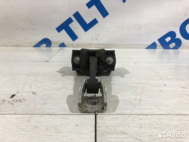 Ограничитель двери зад прав LADA vesta 1.6 мт седа