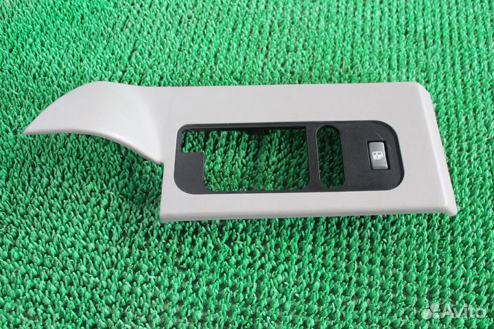 Блок эсп задний правый Chevrolet Suburban GMT400