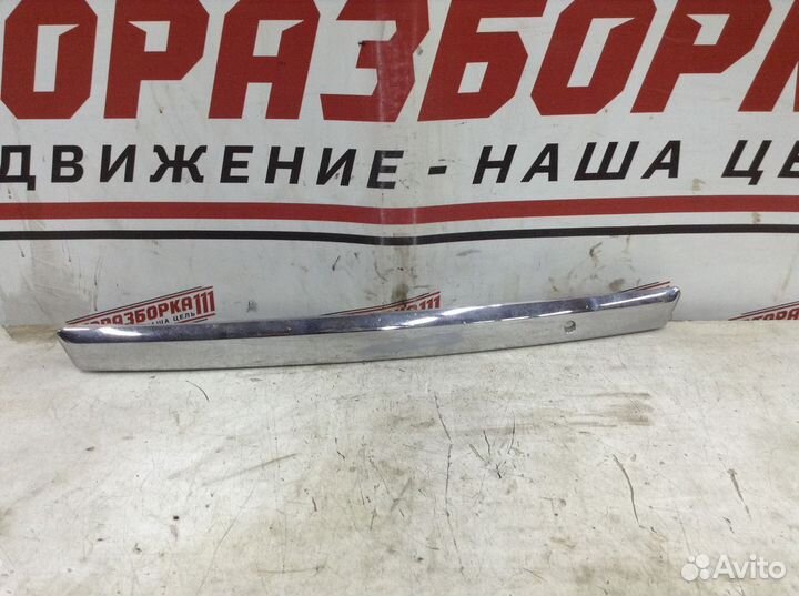 Накладка двери багажника Nissan Tiida Latio (C11)