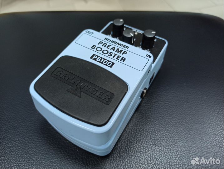 Педаль гитарного эффекта Behringer