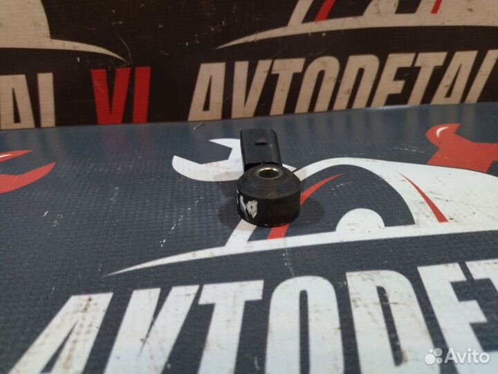 Датчик детонации Volkswagen jetta 4