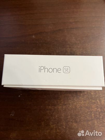 Продам iPhone SE 32 GB