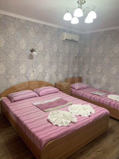 Комната 14 м² в 5-к., 3/3 эт.