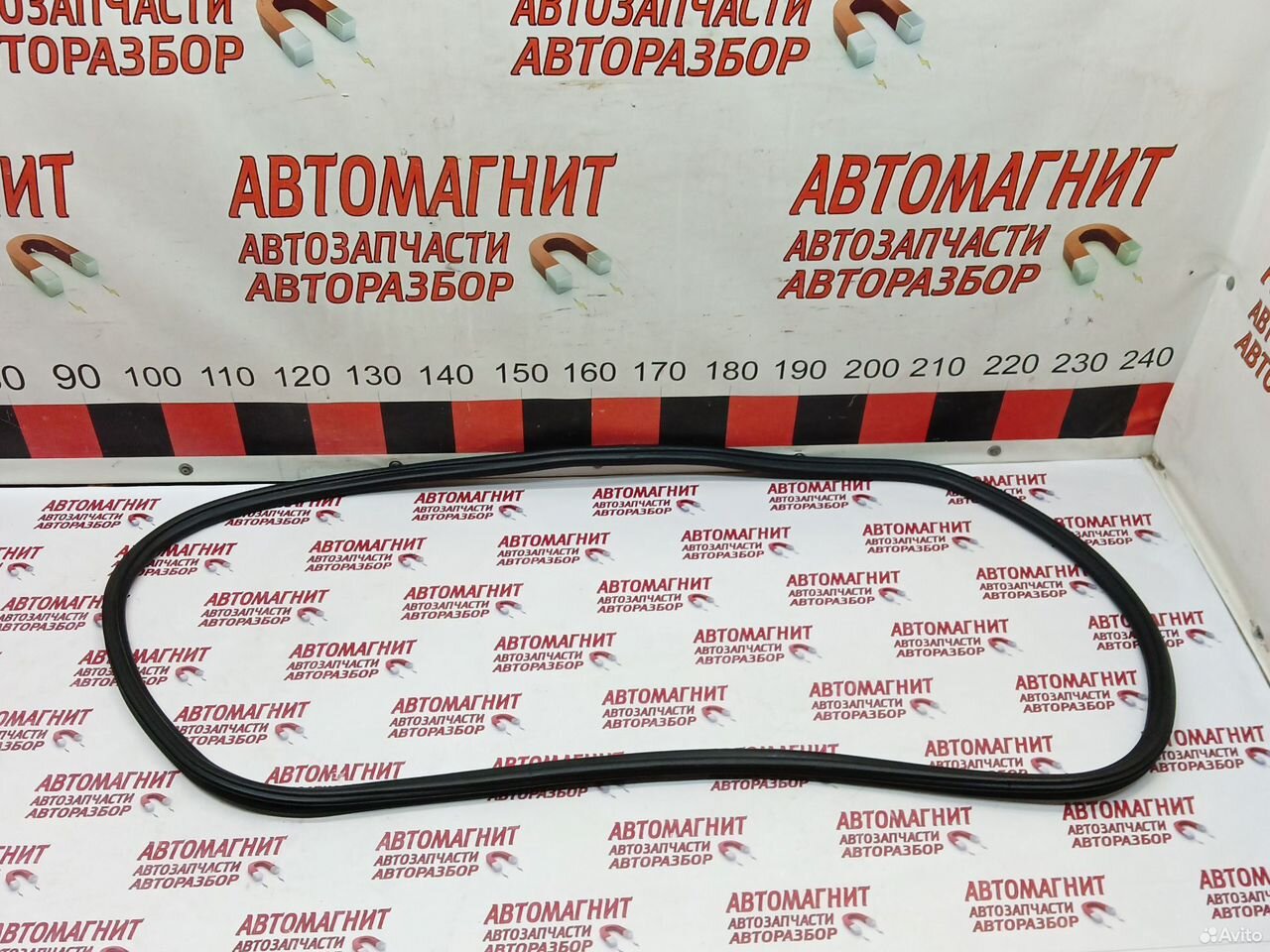 Уплотнитель двери задней правой Воях Фри