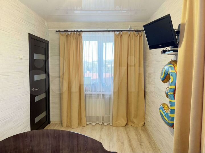 2-к. квартира, 40 м², 4/4 эт.