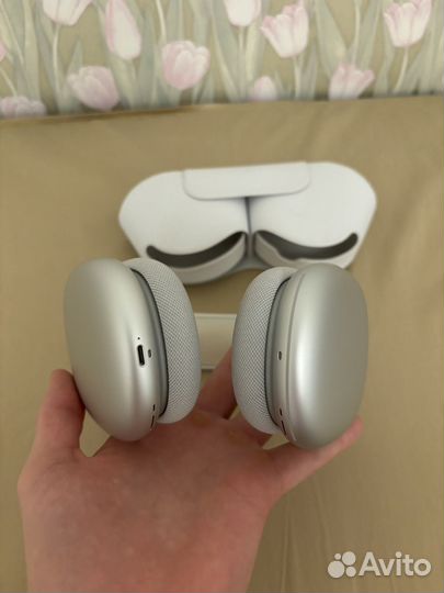 Airpods max silver