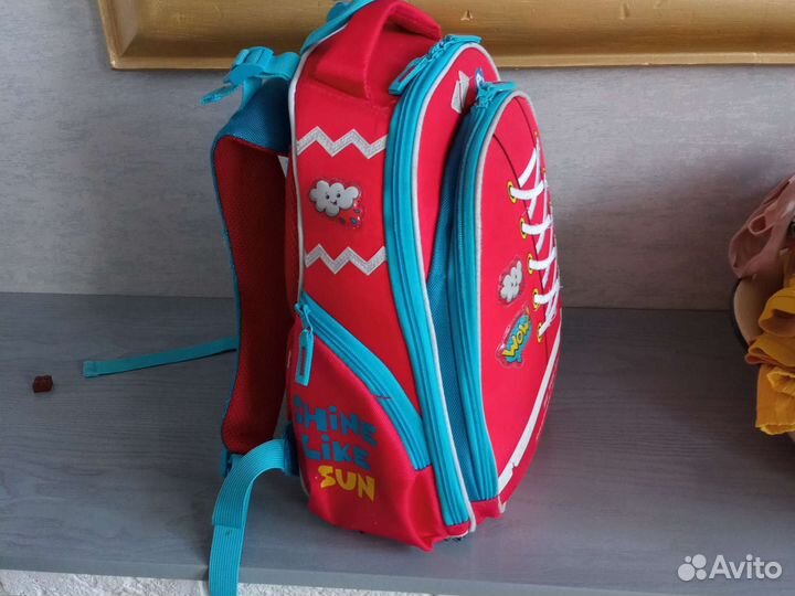 Школьный рюкзак