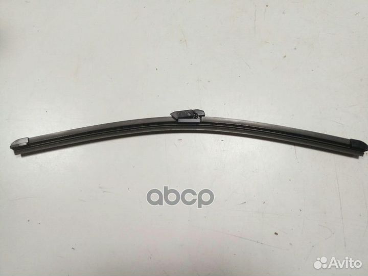 Щетка стеклоочистителя передняя правая Renault