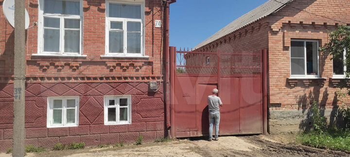 Дом 157 м² на участке 6 сот.