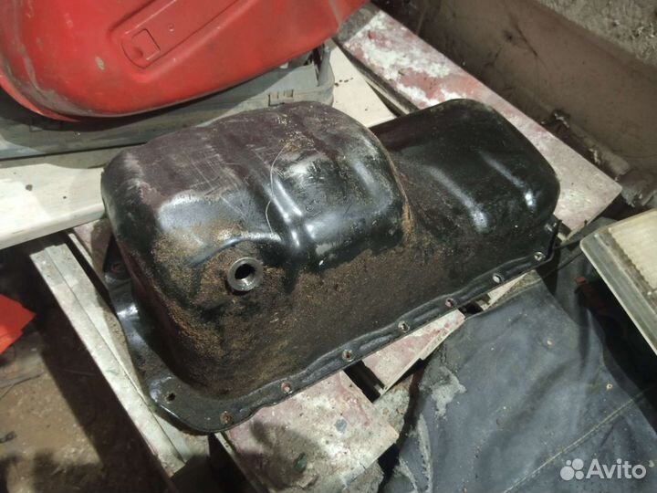 Поддон двигателя mazda familia bj